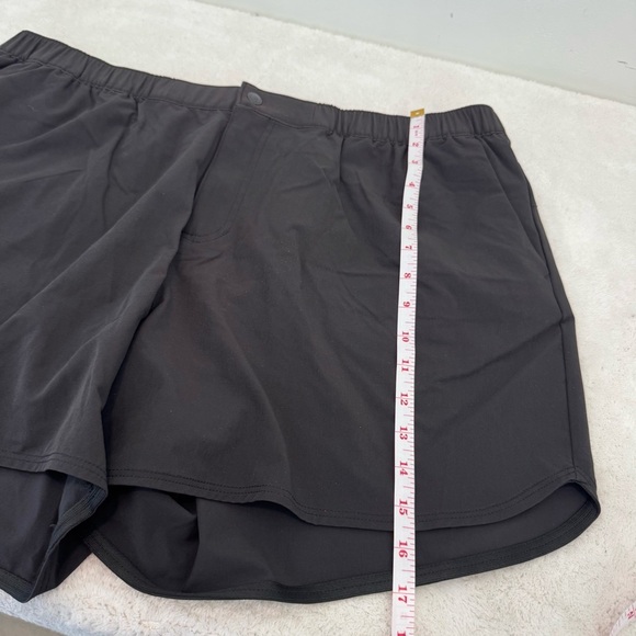 Chubbies Black Men's Shorts XXL - Picture 6 of 6